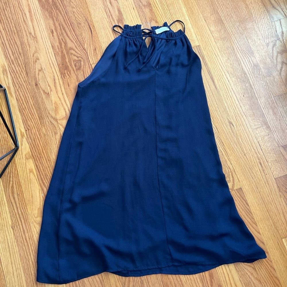 Elegant Navy Blue Sleeveless Dress